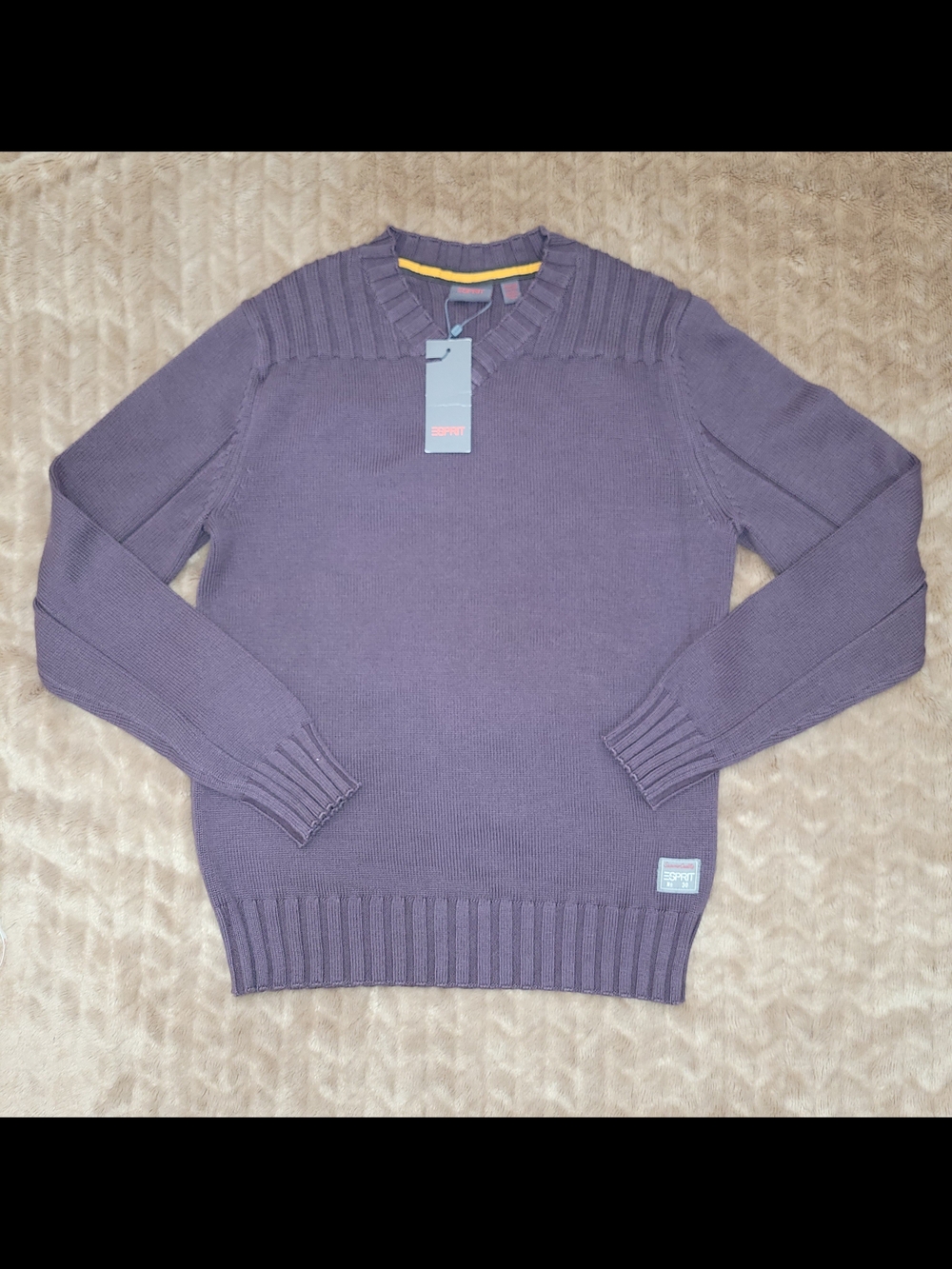Esprit Men's Plum V- Neck Knitted Pullover Sweater Size S